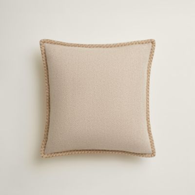 103925M 01_back_wm_4?size=3000